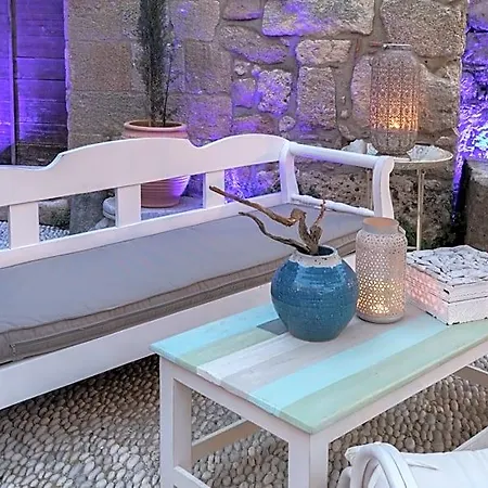 Saint Artemios Boutique Готель 4*