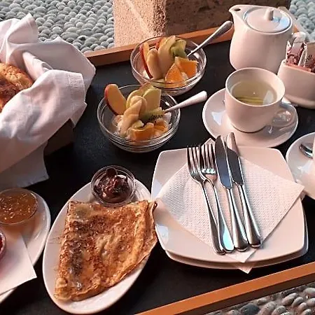 Готель Saint Artemios Boutique 4*
